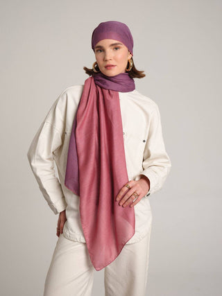 Nazenin Düz Monogram Çift Taraflı Şal - Pembe Somon | Ayshara - Görsel 5